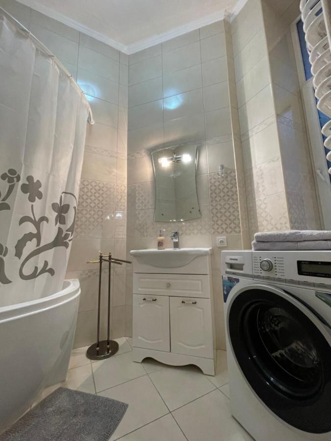 3 Rooms Apartments In The City Centr Leopoli Esterno foto