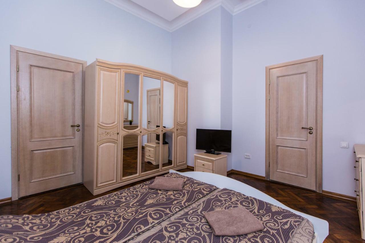 3 Rooms Apartments In The City Centr Leopoli Esterno foto
