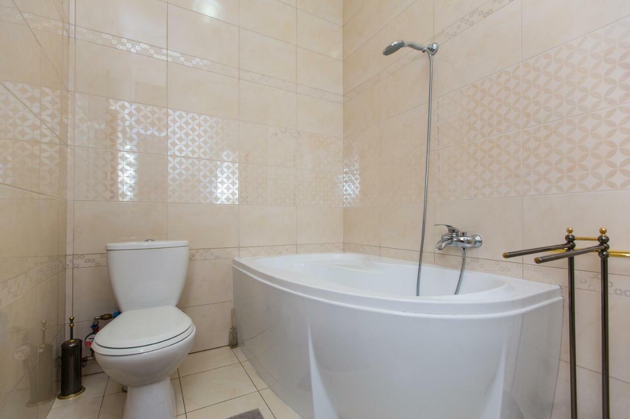 3 Rooms Apartments In The City Centr Leopoli Esterno foto