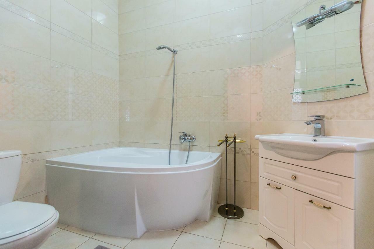3 Rooms Apartments In The City Centr Leopoli Esterno foto